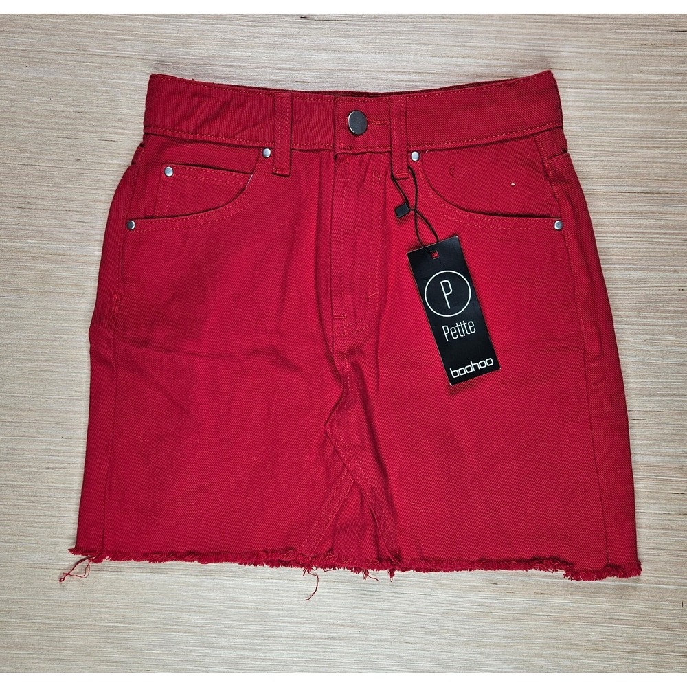 Boohoo Petite Red Denim Skirt Women 0 Fire Red Raw Hem Mini‎ NEW